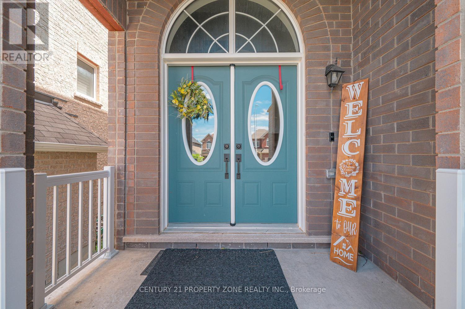192 MUIRFIELD DRIVE - 4