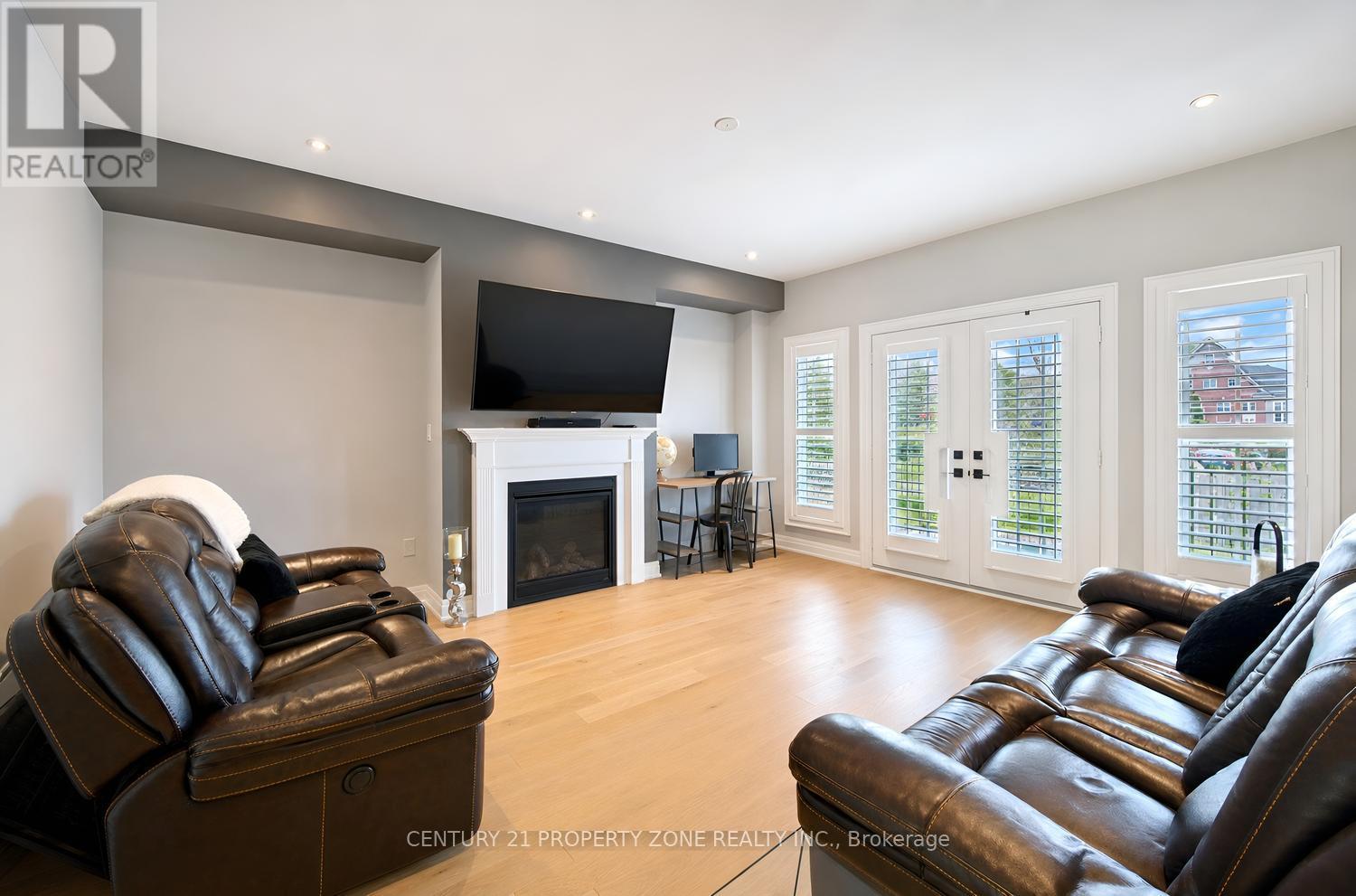 192 MUIRFIELD DRIVE - 9