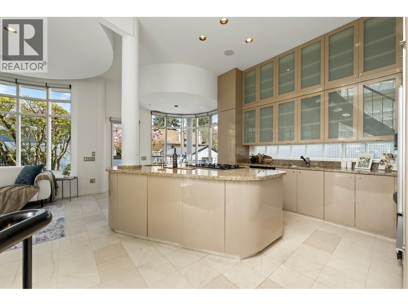 4 Bed, 4 Bath House for Sale in Vancouver – 3043 ALMA STREET, Vancouver – MLS# R3131670 - Image 11