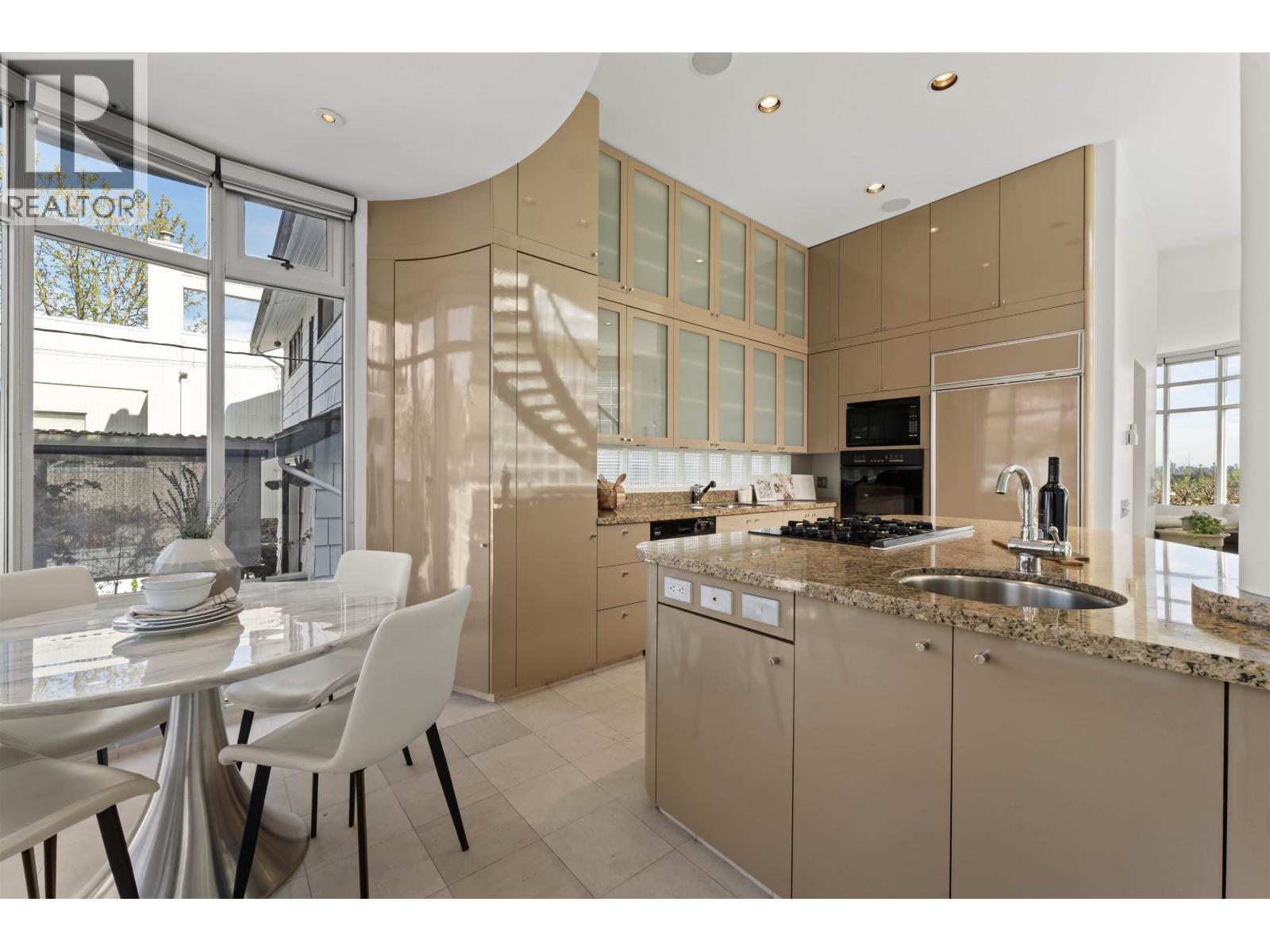 4 Bed, 4 Bath House for Sale in Vancouver – 3043 ALMA STREET, Vancouver – MLS# R3131670 - Image 14