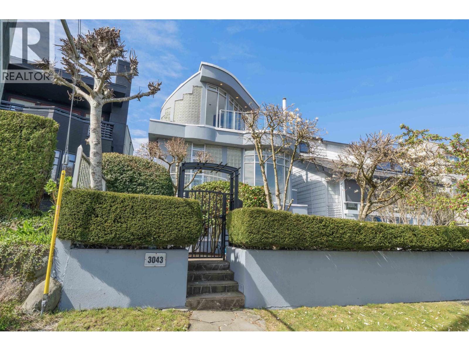 3043 ALMA STREET — photo 3