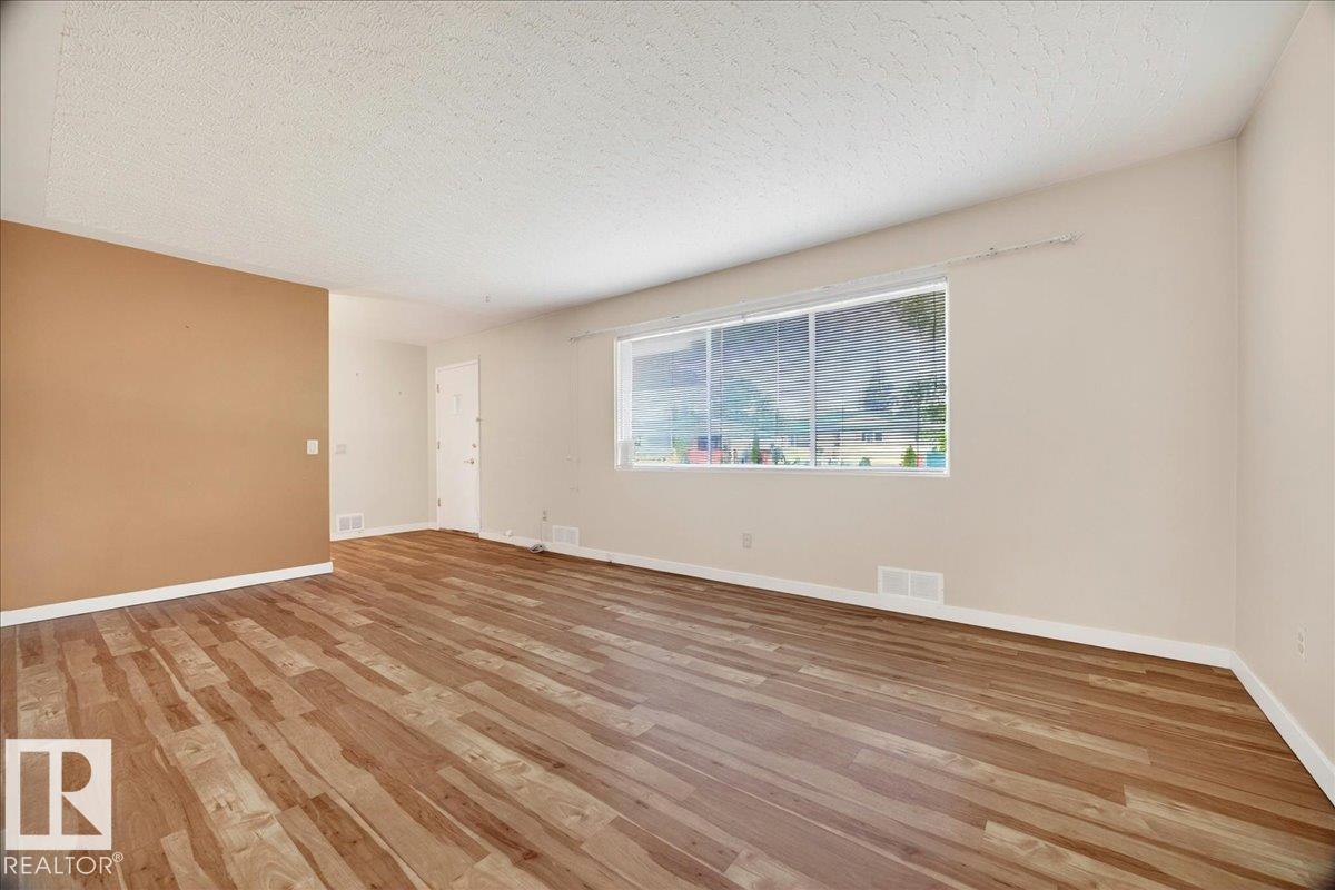 9263 74 ST NW — photo 11