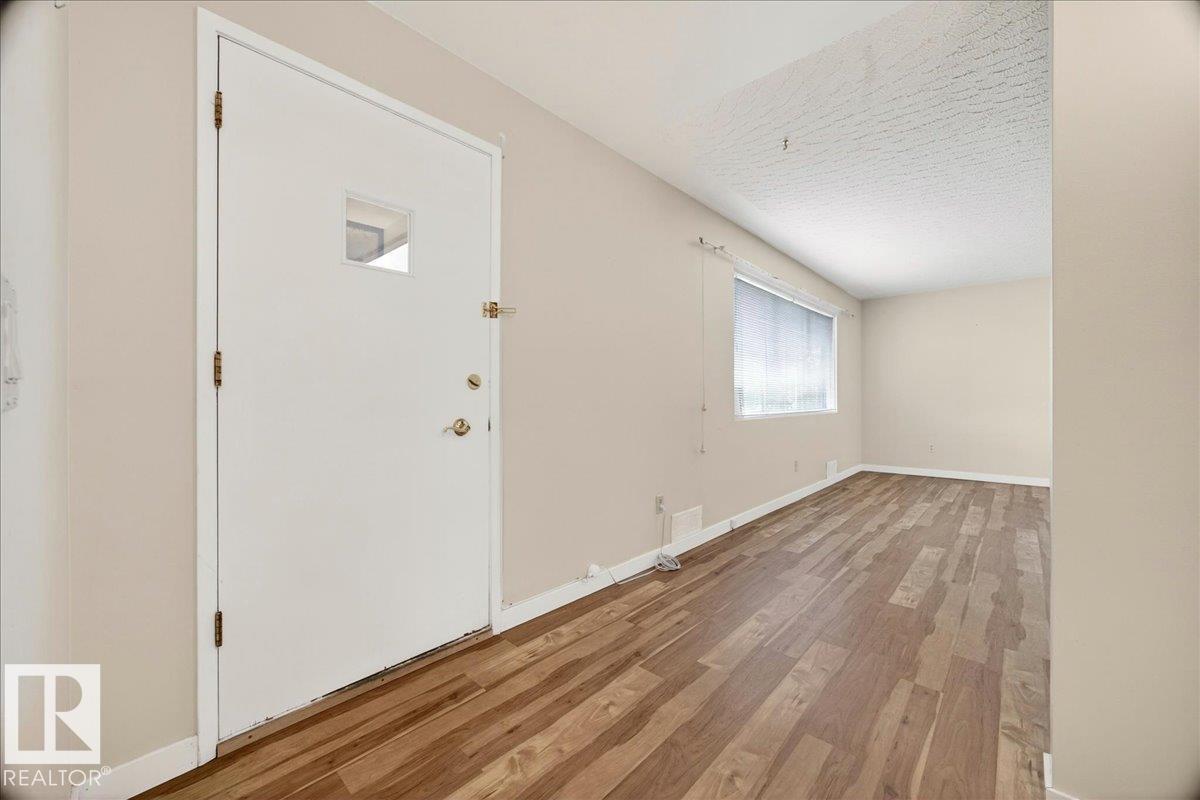 9263 74 ST NW — photo 7