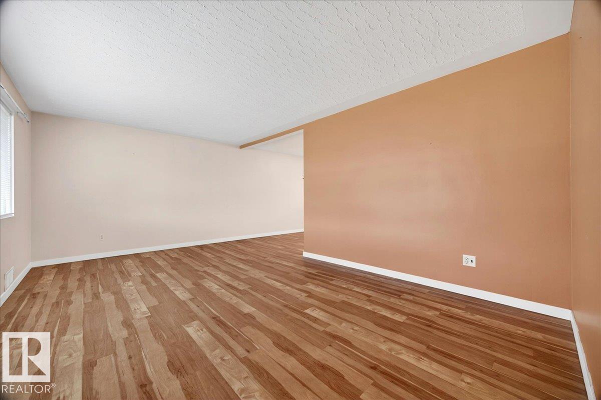 9263 74 ST NW — photo 8