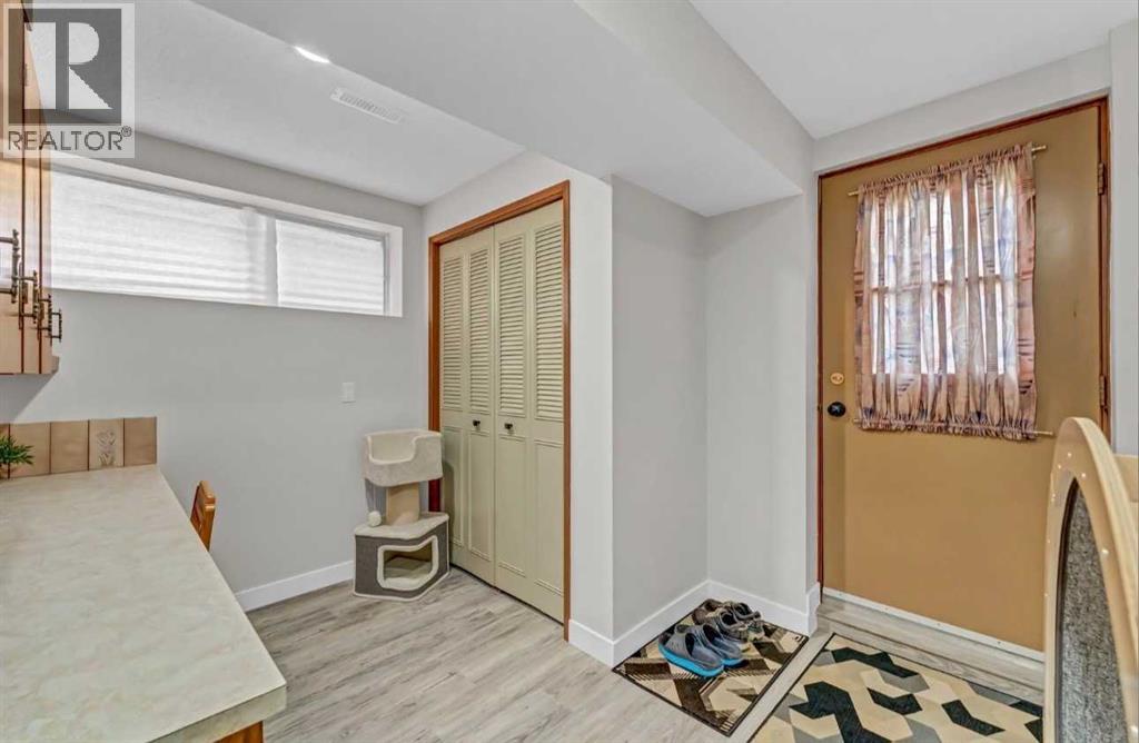 110 Carry Crescent SE — photo 33