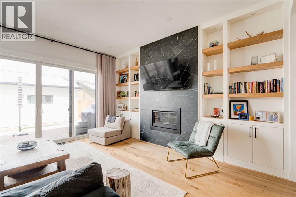 2440 31 Avenue SW — photo 16
