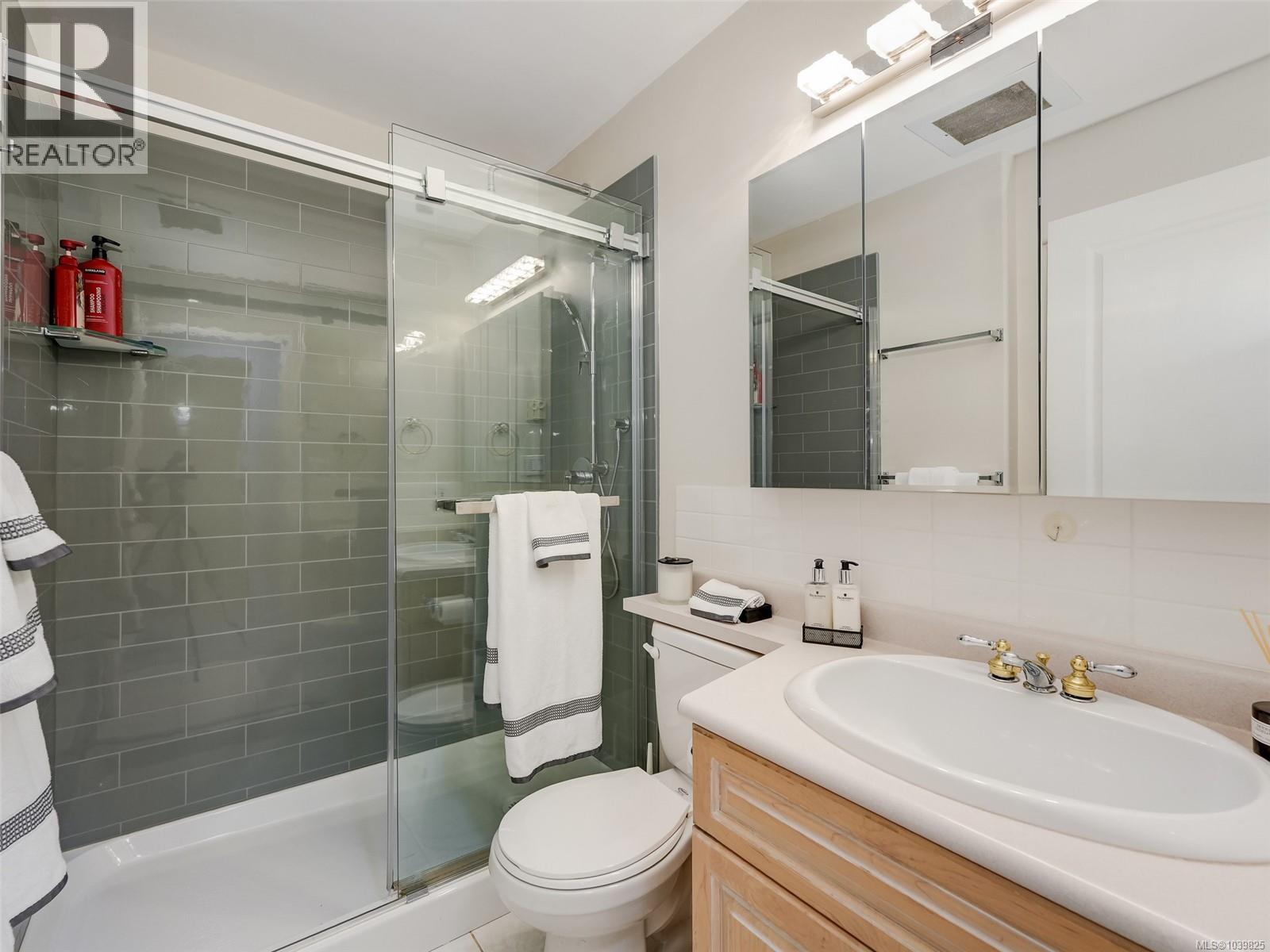 104 75 Songhees Road, Victoria