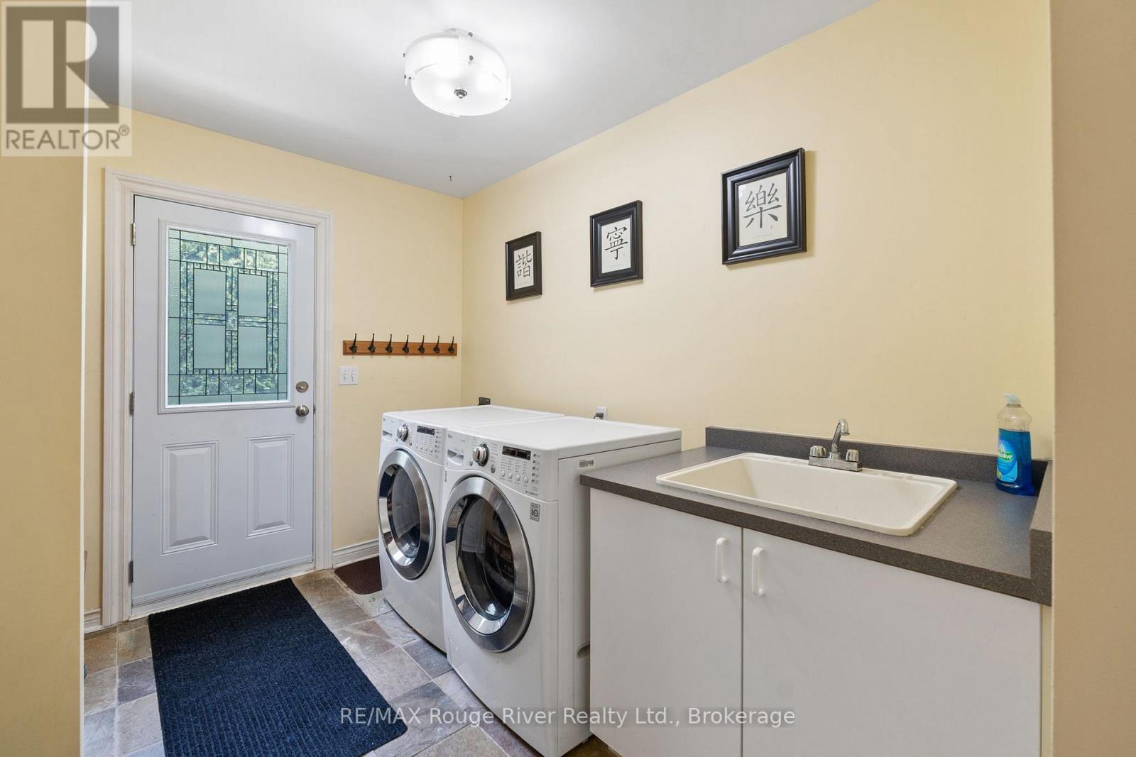 60 WELLER COURT - 19