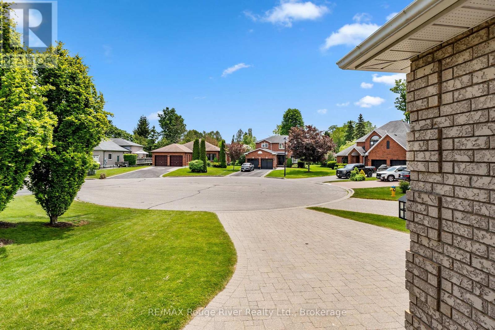 60 WELLER COURT - 4