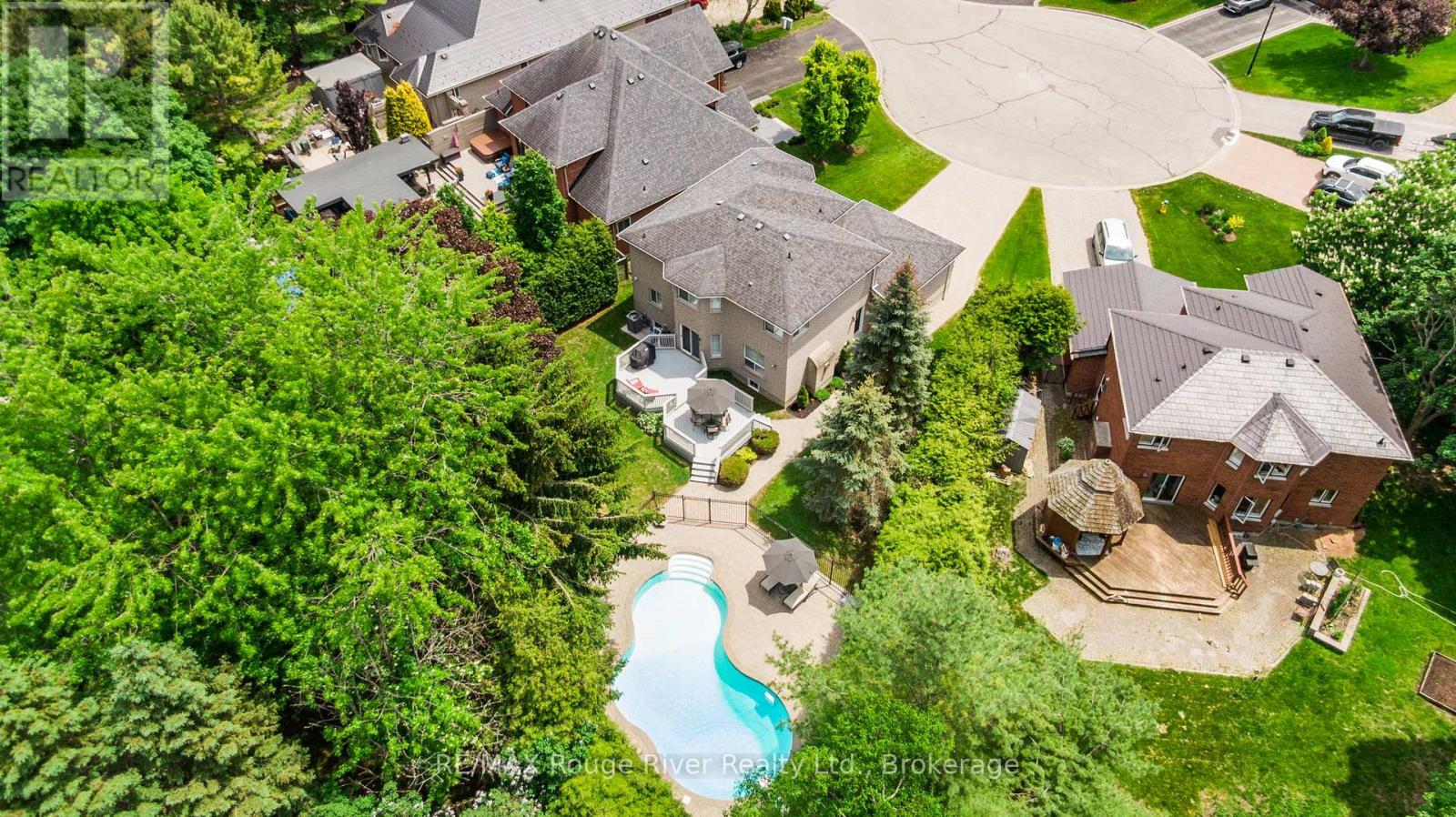 60 WELLER COURT - 41