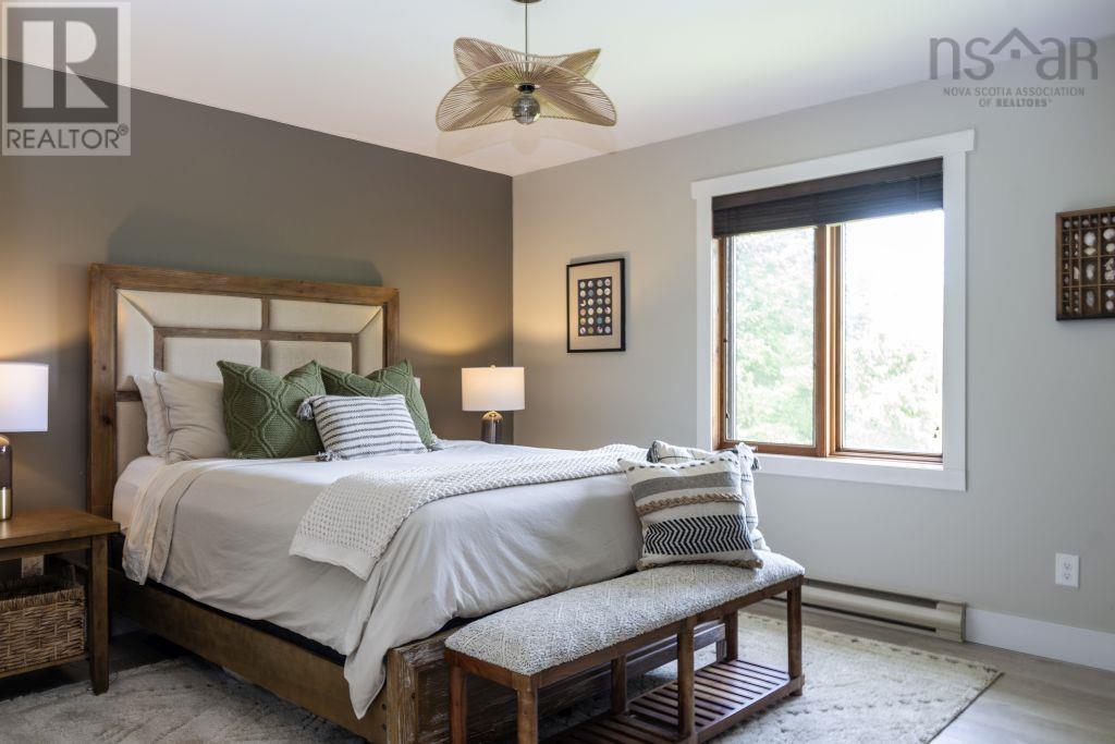 Property 37 of 41 of 1269 Myra Road