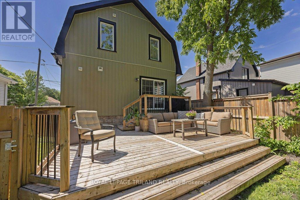 88 BRISCOE STREET E - Image 41