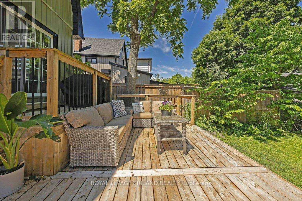 88 BRISCOE STREET E - Image 39