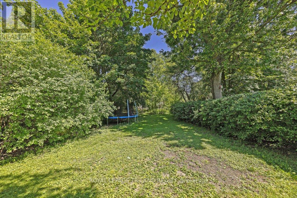 88 BRISCOE STREET E - Image 43