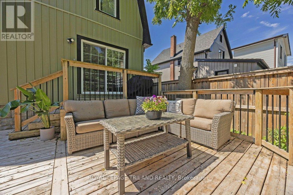 88 BRISCOE STREET E - Image 40