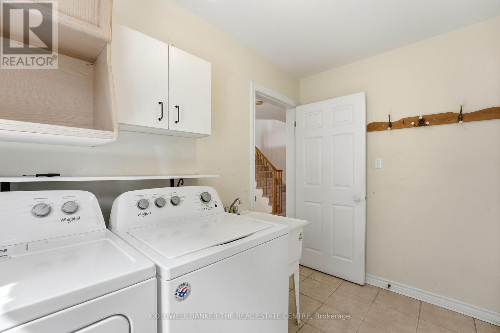 44 PRINCE WILLIAM WAY - 8