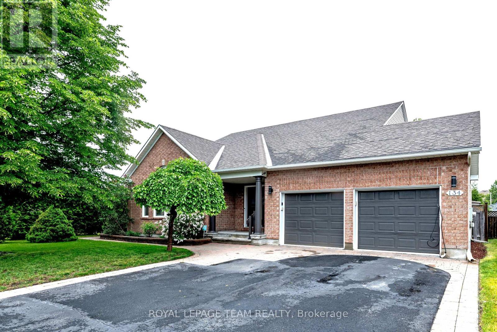 134 Coursier Front