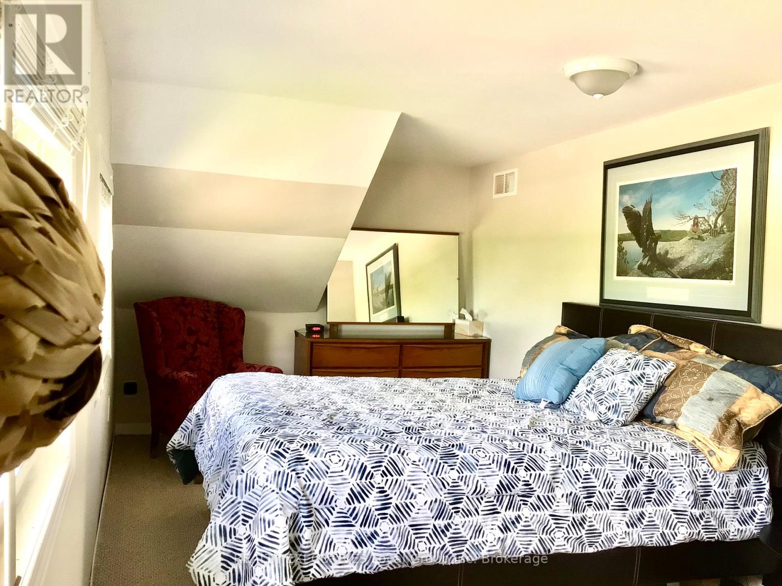 977 BROOKES STREET - 38