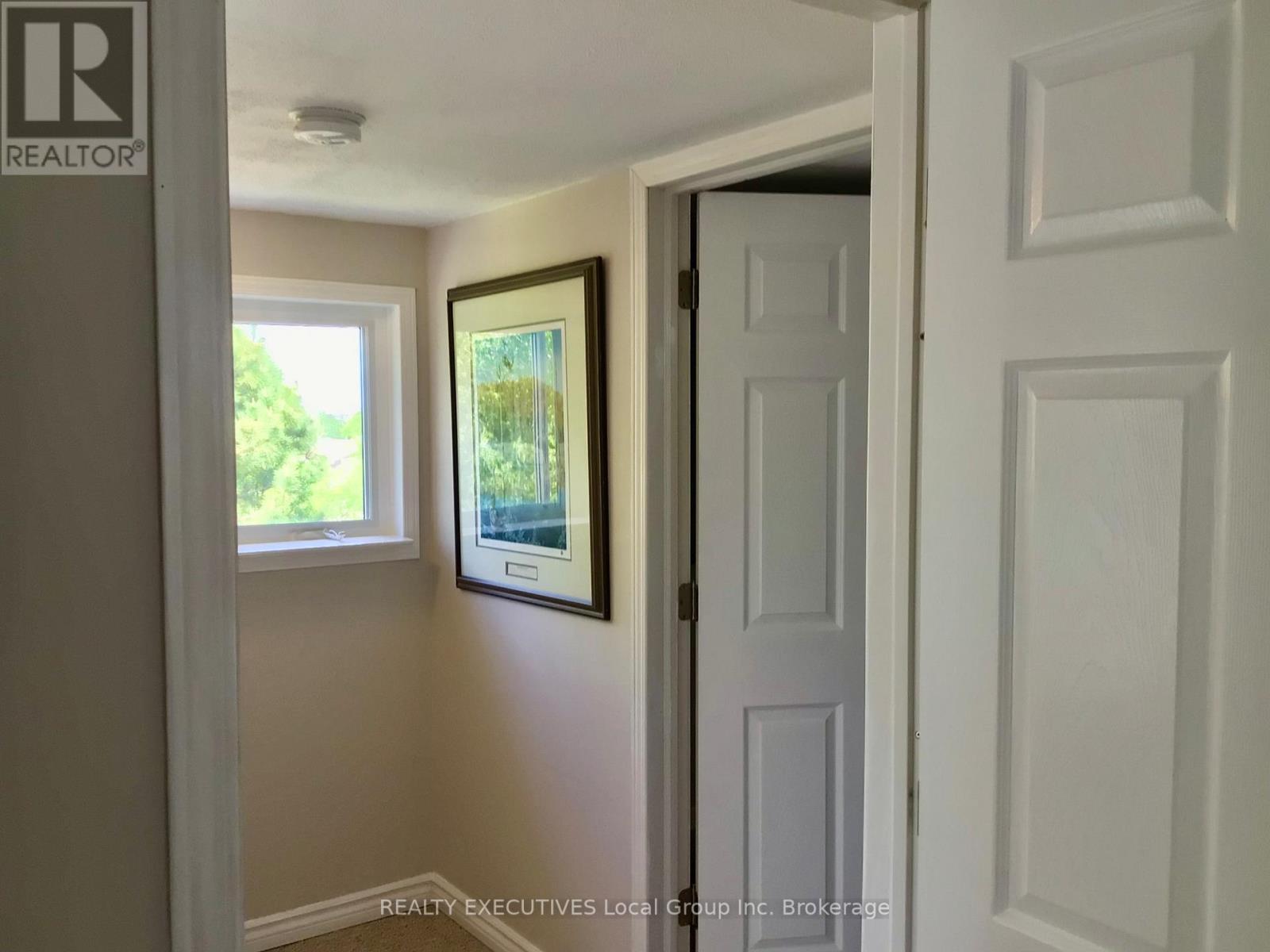 977 BROOKES STREET - 41
