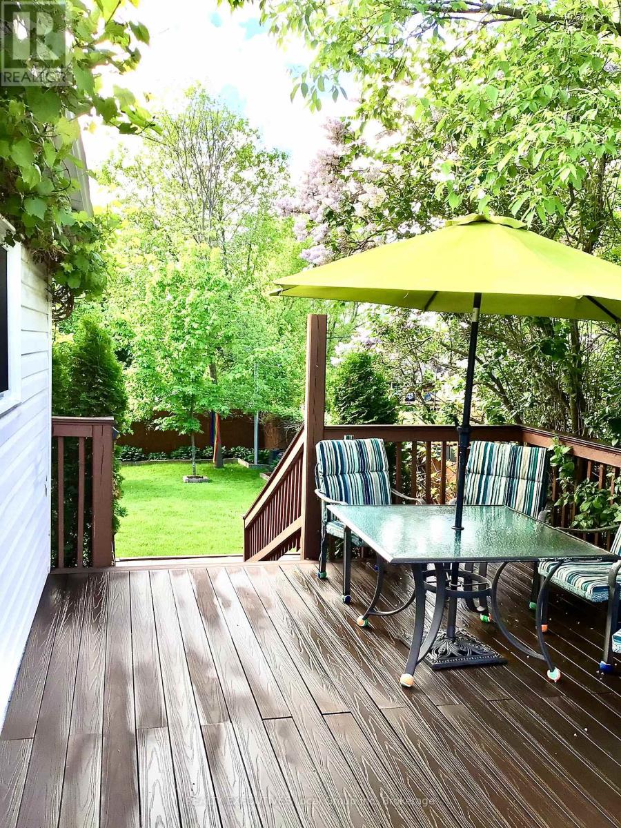 977 BROOKES STREET - 7