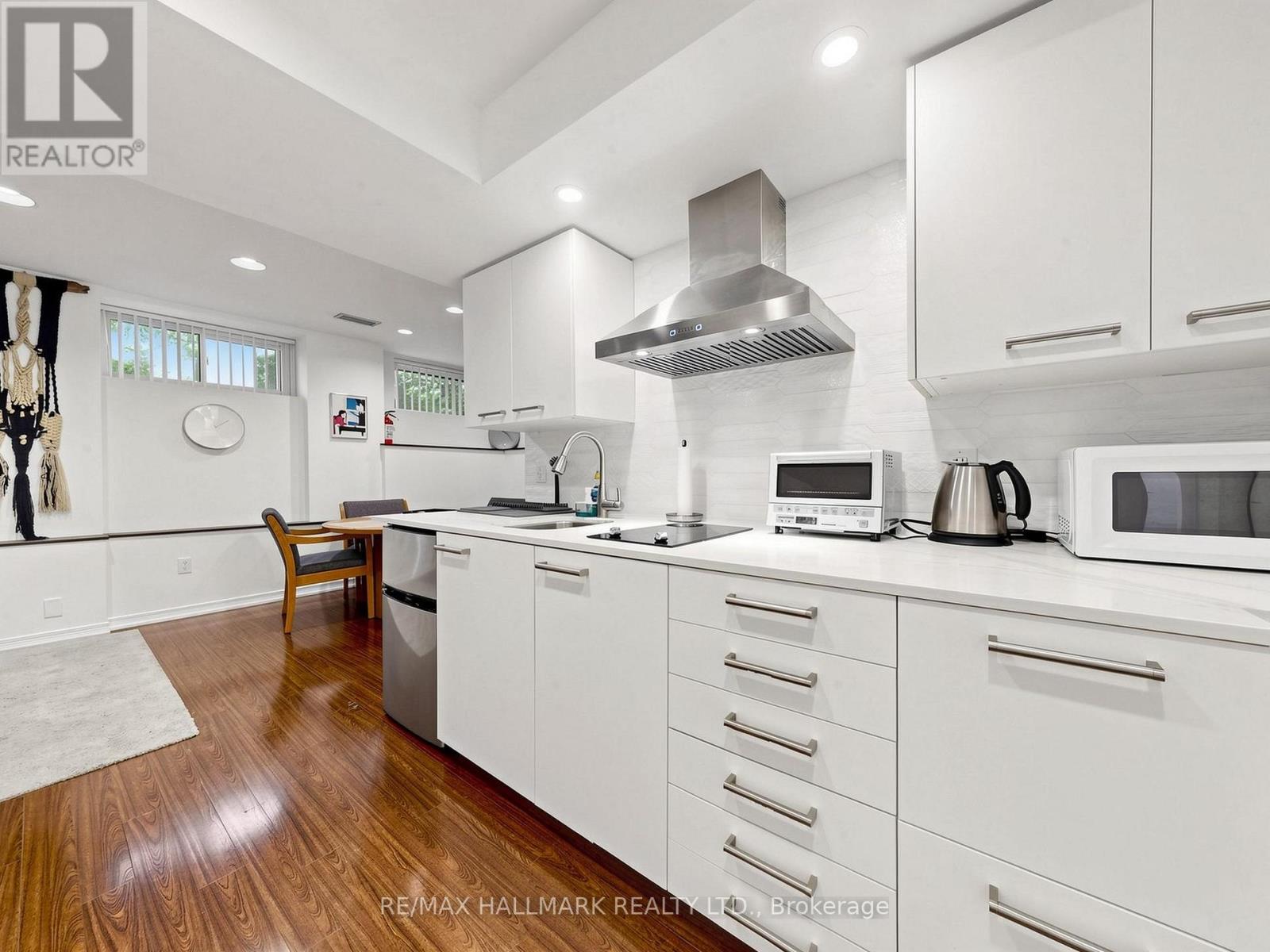 63 ST CLEMENTS AVENUE - 39