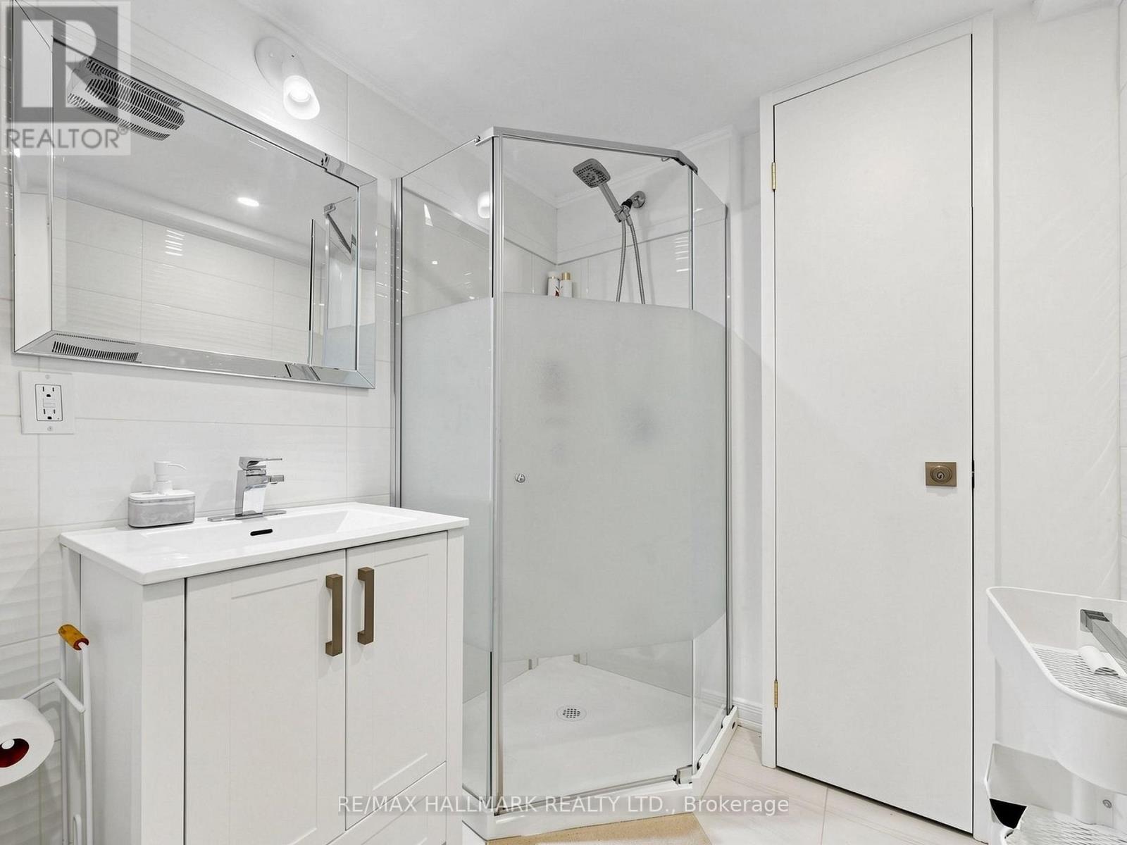 63 ST CLEMENTS AVENUE - 41