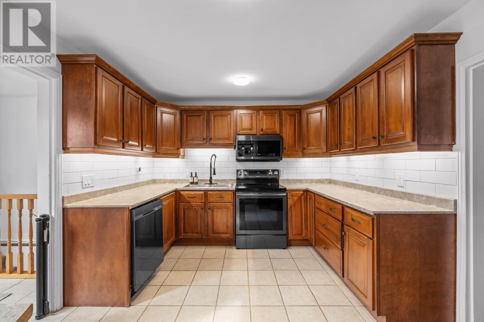 16 Oak Drive - 11
