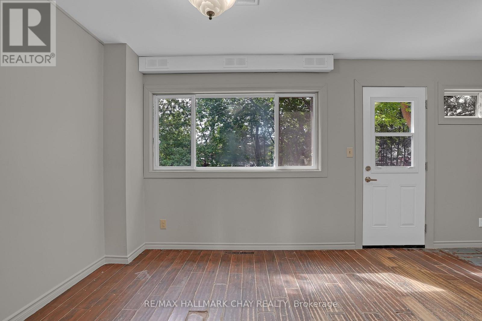 308 HILDA STREET - 13