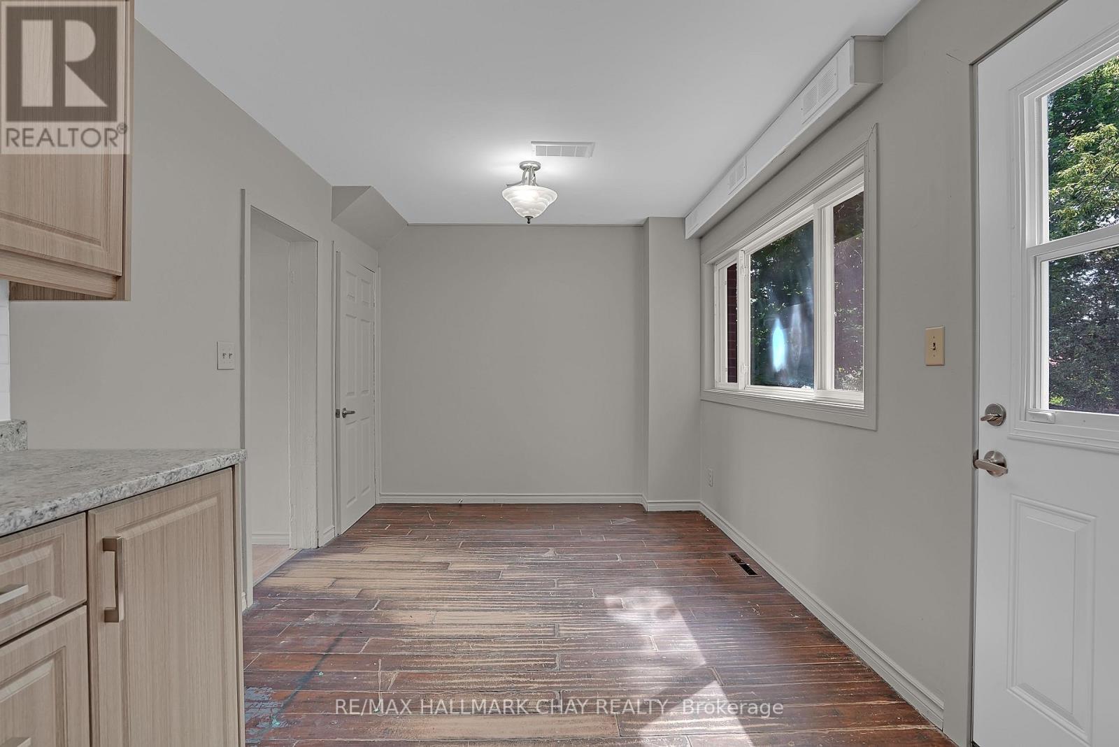 308 HILDA STREET - 16