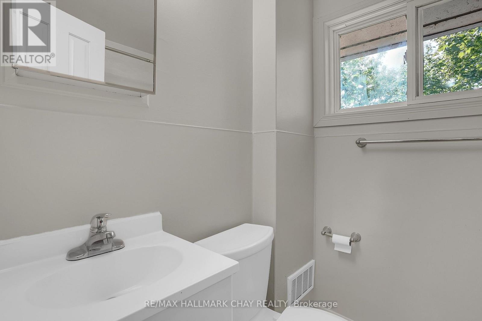 308 HILDA STREET - 23