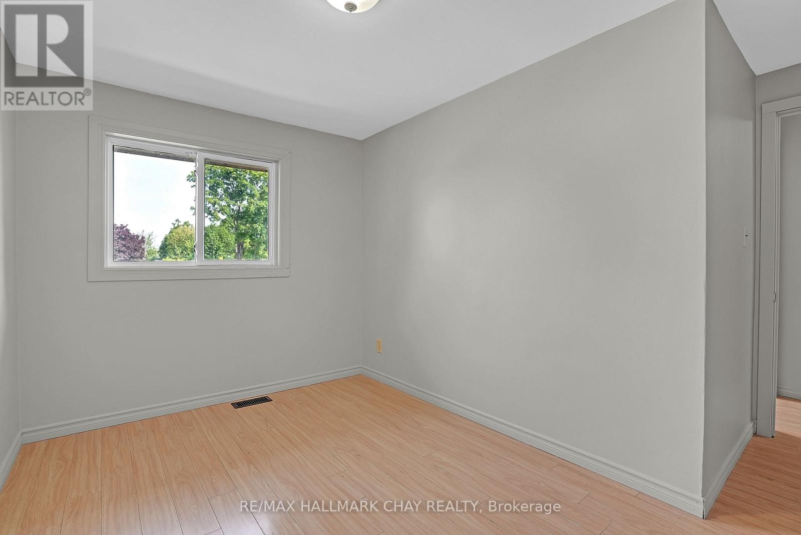 308 HILDA STREET - 27