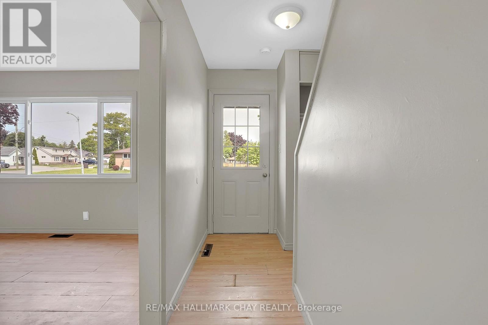 308 HILDA STREET - 31