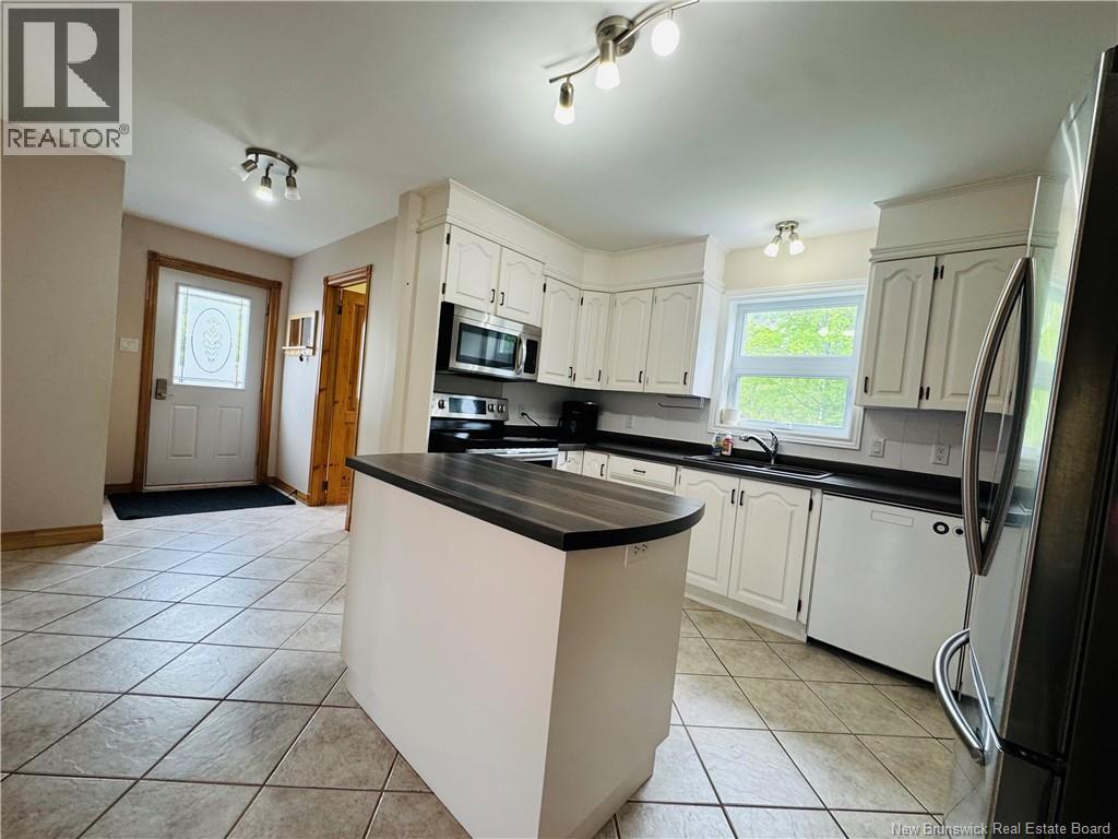 34 Walker Crescent - Image 3