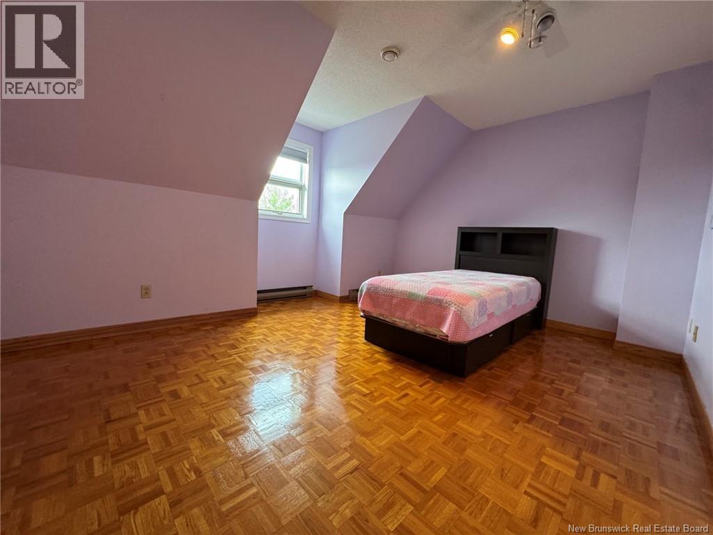34 Walker Crescent - 12