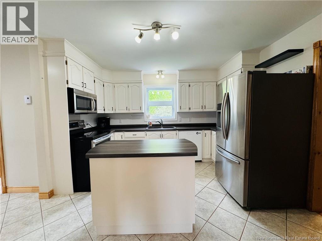 34 Walker Crescent - 2