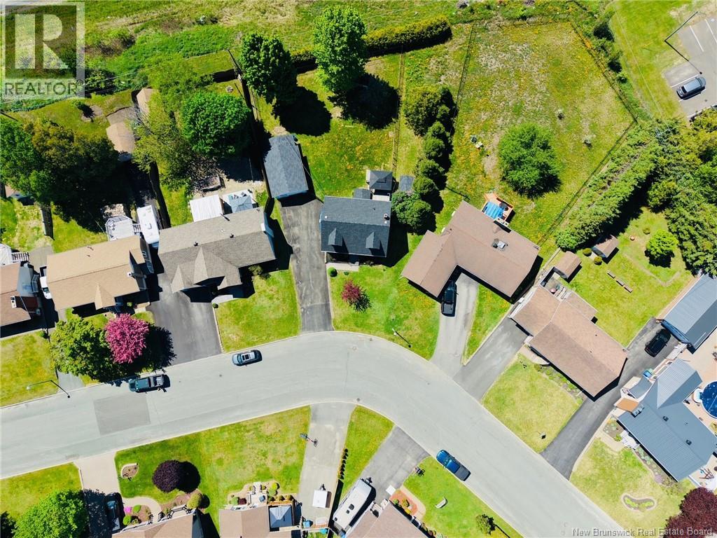 34 Walker Crescent - 31
