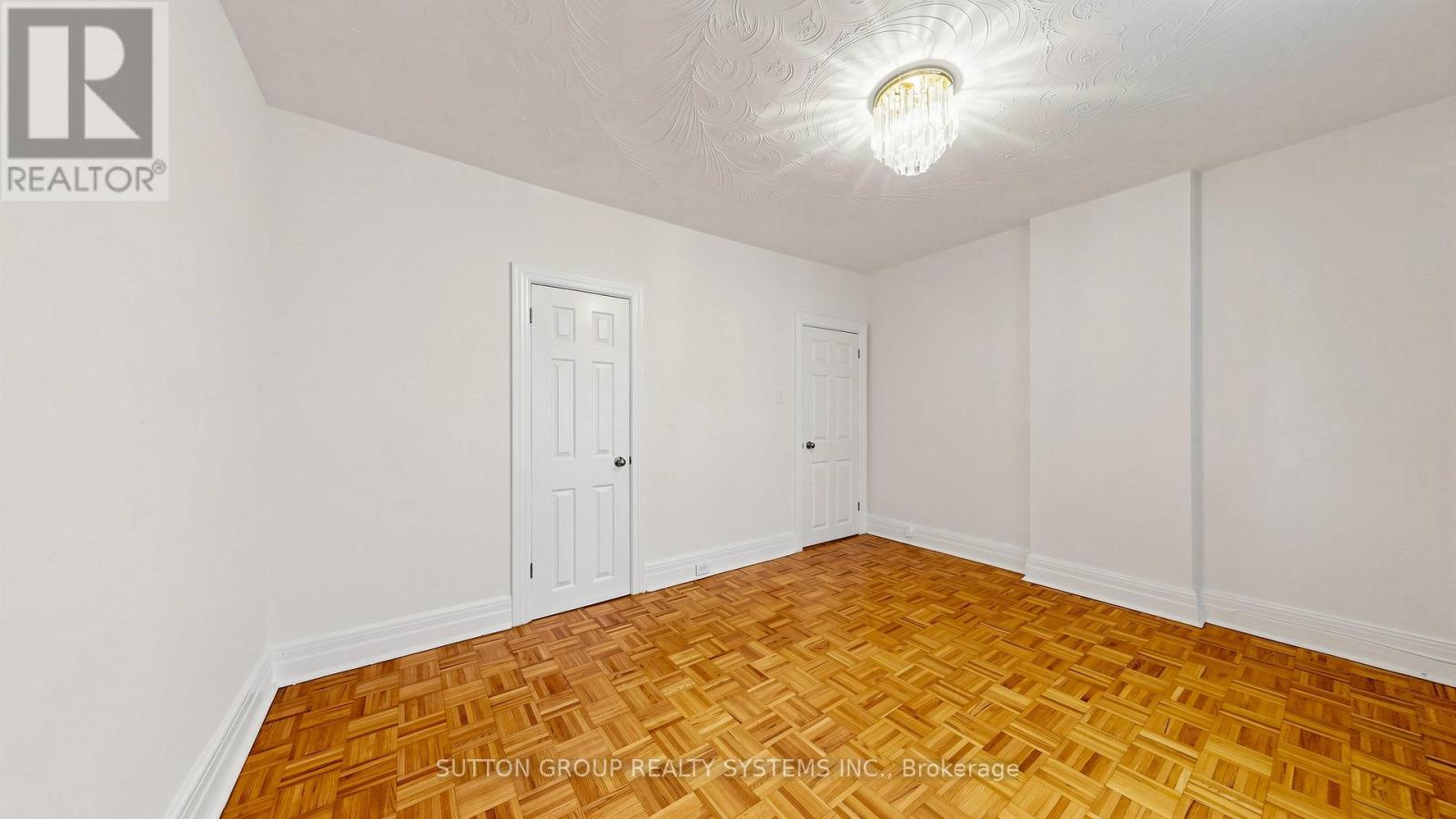 799 LANSDOWNE AVENUE - 11
