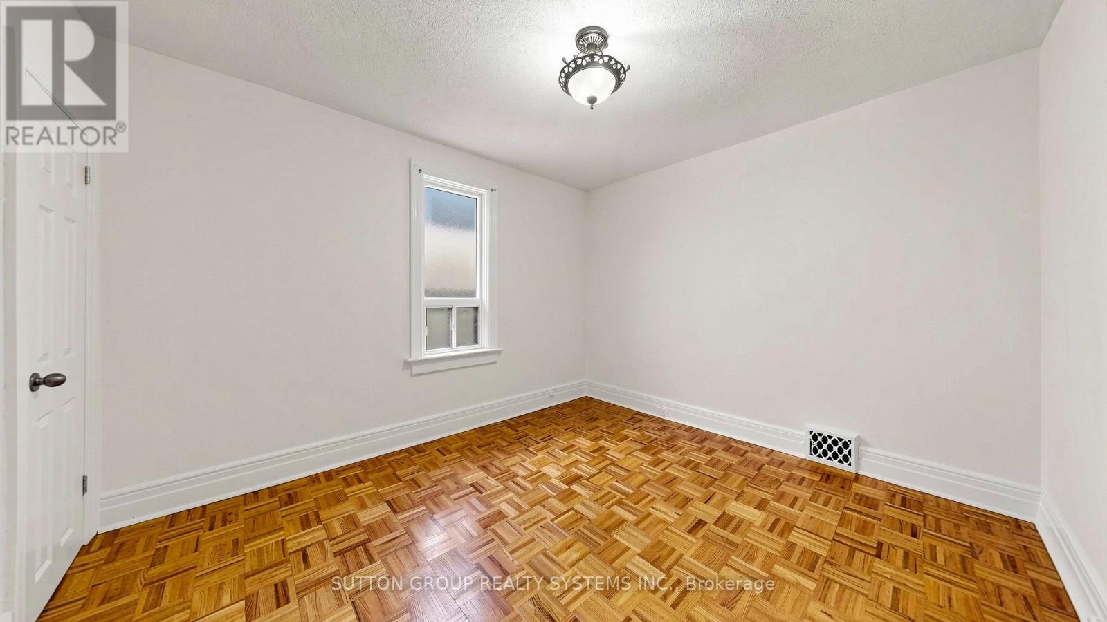 799 LANSDOWNE AVENUE - 13