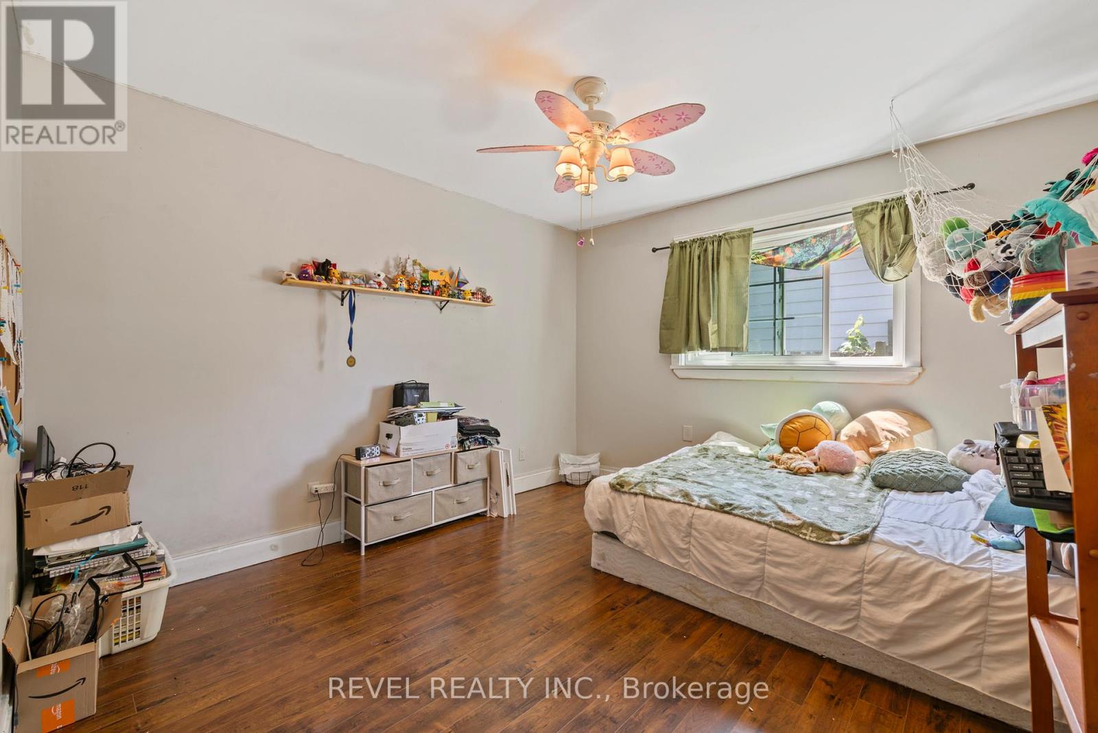 54 CHESTNUT STREET E - 15