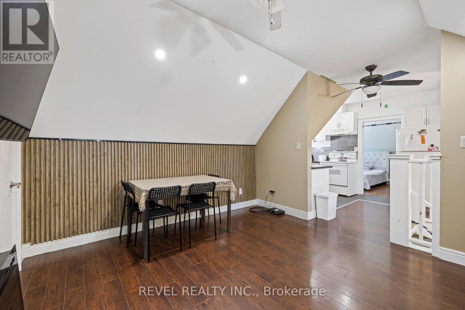54 CHESTNUT STREET E - 30