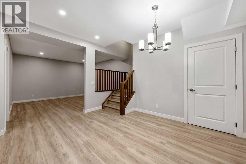 435 Evansglen Drive NW — photo 32