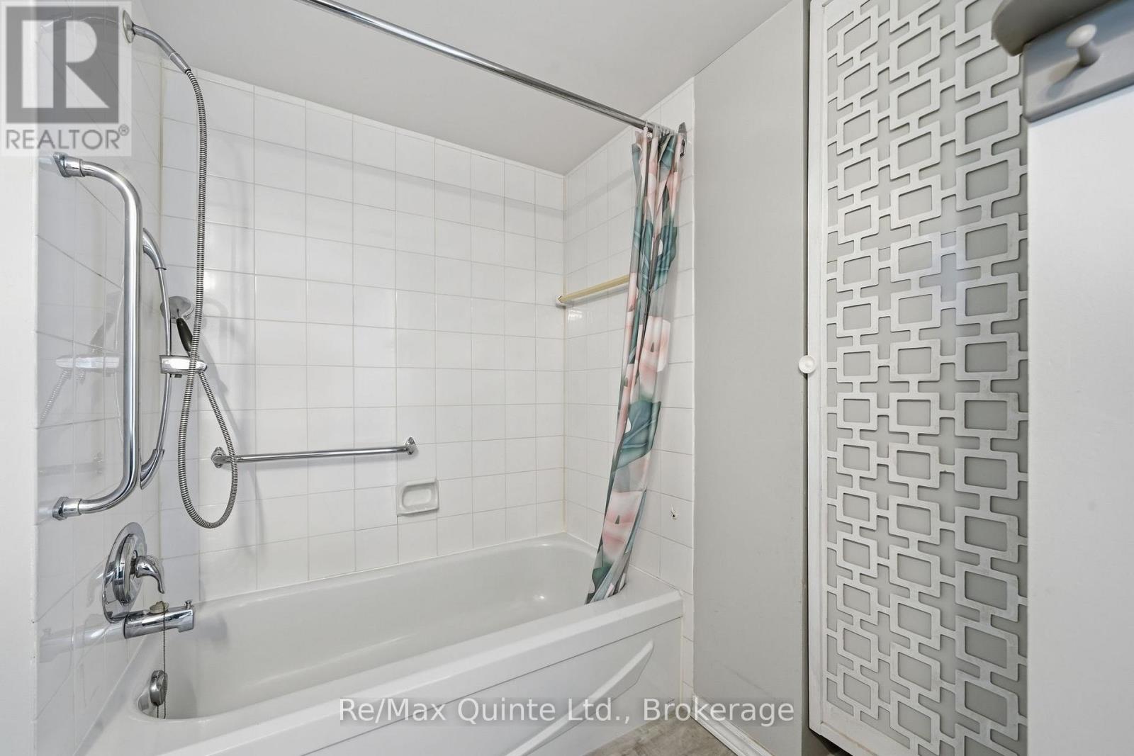 #1006 350 FRONT STREET - 35