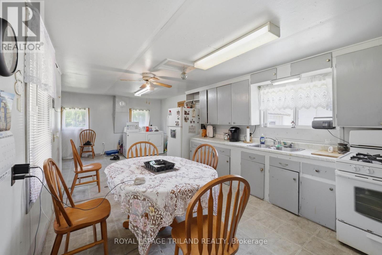 191 ELIZABETH STREET - Image 29