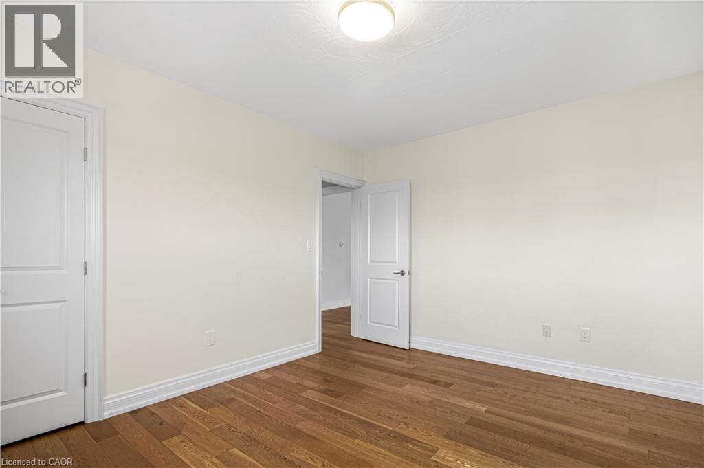 #507 8 WOODMAN Drive S - 16
