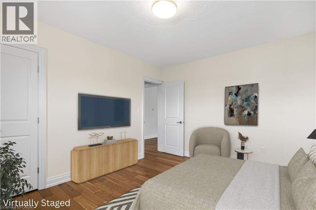 #507 8 WOODMAN Drive S - 17