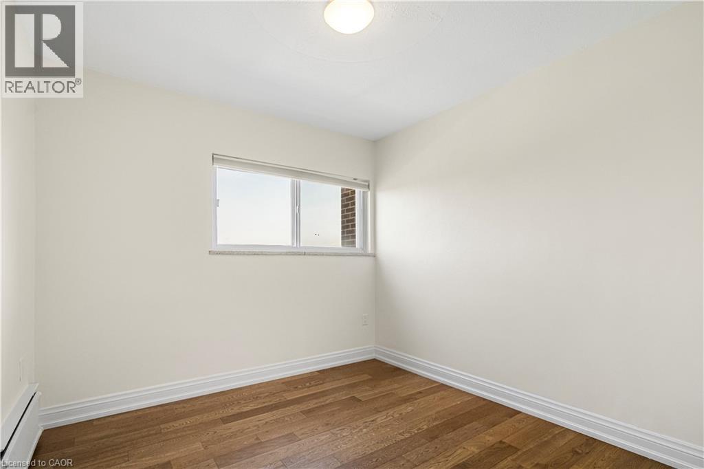 #507 8 WOODMAN Drive S - 20