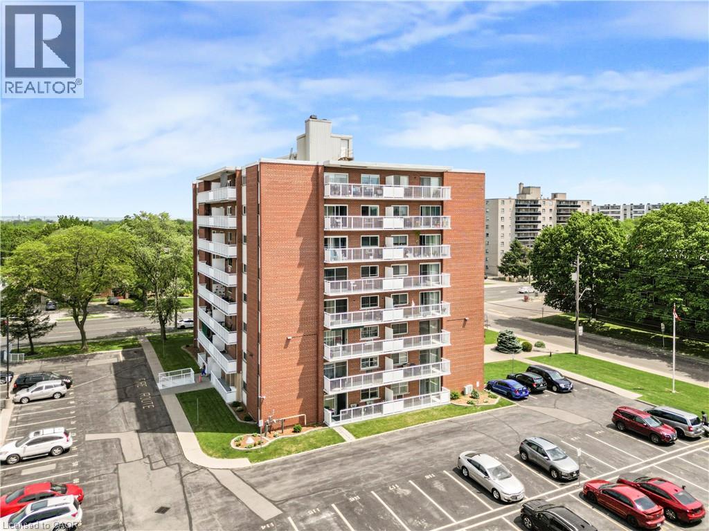 #507 8 WOODMAN Drive S - 25