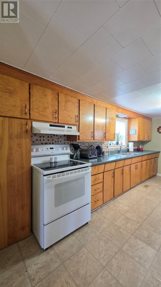 93 Main Street - 16