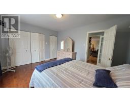 93 Main Street thumbnail 21