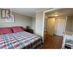 93 Main Street thumbnail 37